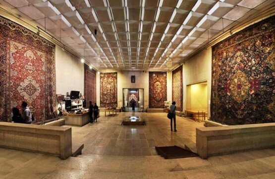 موزه فرش ایران در کدام شهر است-موزه فرش ایران کجاست-موزه فرش ایران در استان تهران-ورودی موزه فرش ایران-ساعات کاری موزه فرش ایران