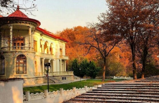 مجموعه فرهنگی سعدآباد تهران-کاخ سعدآباد تهران-کاخ سعدآباد کجاست-مجموعه سعدآباد چند کاخ دارد-قیمت بلیط مجموعه سعدآباد- مجموعه تاریخی سعدآباد