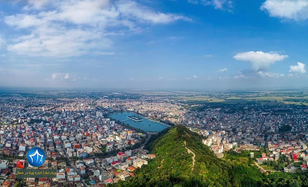 بام سبز لاهیجان در شب-بام لاهیجان -بام سبز لاهیجان کجاست-آدرس بام سبز لاهیجان-بام سبز لاهیجان چند پله دارد-تفریحات بام سبز لاهیجان- (۴)