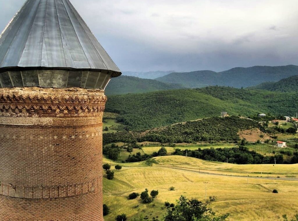 برج رستک کجاست ؟ روستای رستک برج رستک ساری برج رستک مازندران تور ساری اقامت در ساری