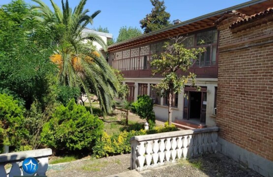 خانه قدیری رشت کجاست-خانه تاریخی قدیری رشت-خانه قدیری در رشت-خانه قدیری گیلان-آدرس خانه قدیری در رشت خانه قدیری رشت (۱)