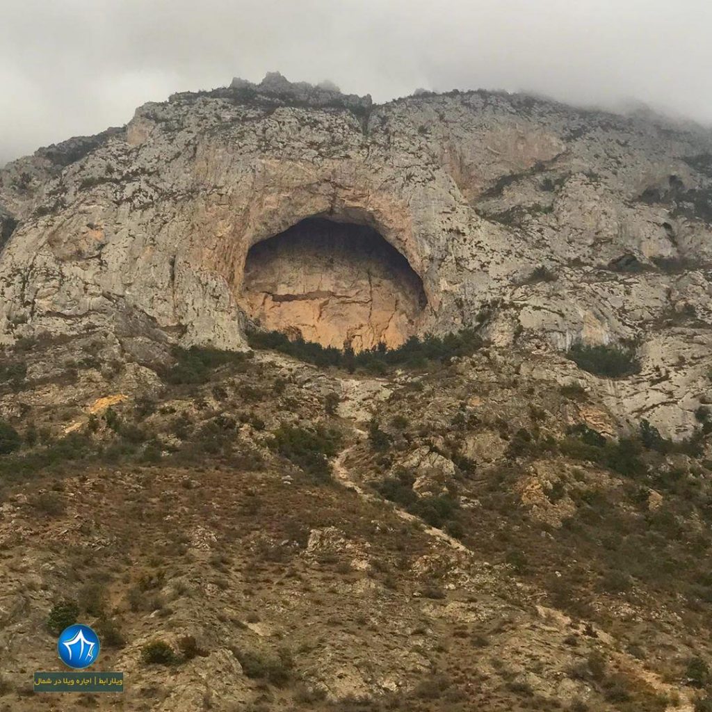 غار دژ اسپبهد خورشید اسپهبد خورشید سوادکوه غار مازندران داستان اسپهبد خورشید سوادکوه (۱)