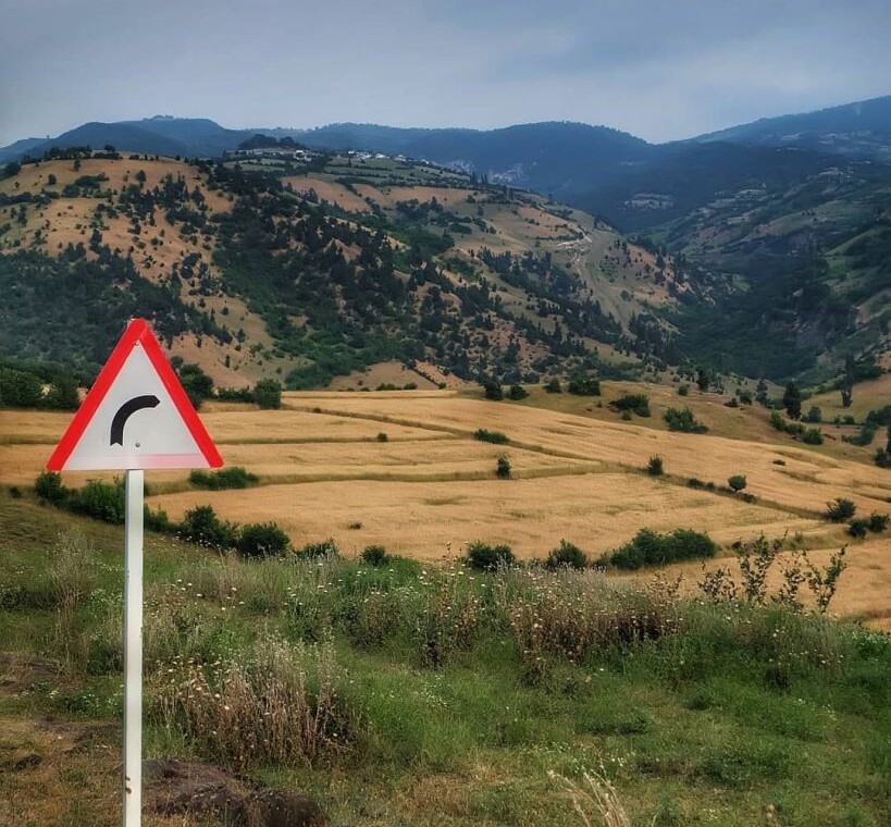 قلعه دوراهان شیرکوه رودبار قلعه دوراهان کجاست قلعه دوراهان شیرکوه رودبار از آثار تاریخی رودبار (۱)
