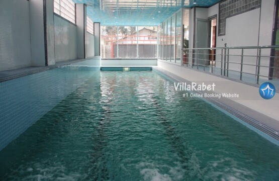 بوکینگ ویلا استخردار