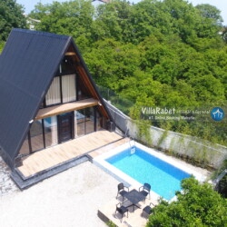 اجاره ویلای استخردار چوبی کلبه چوبی تنکابن استخردار